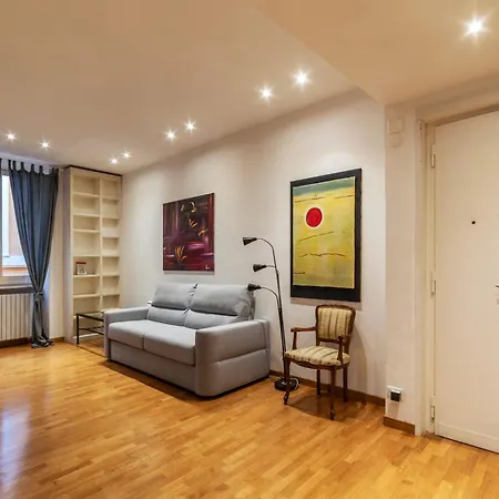 With Terrace Near Piazza Navona - Fromhometorome Rom