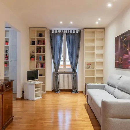Apartment With Terrace Near Piazza Navona - Fromhometorome *