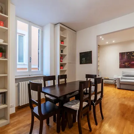 아파트 With Terrace Near Piazza Navona - Fromhometorome